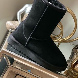 Classic ugg boot mid black